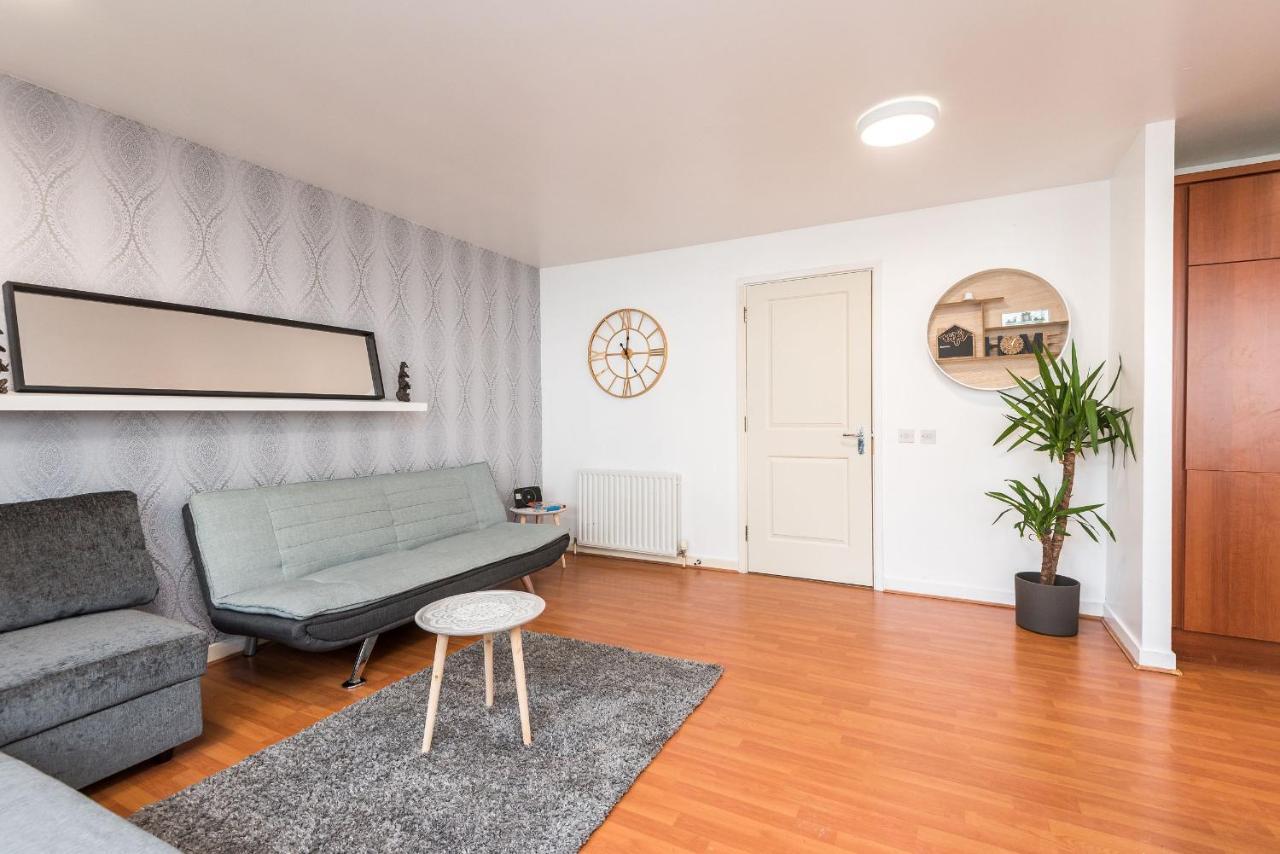Modern Spacious 3 Bedroom City Centre Apartment - Free Parking - Private Balcony EDI Eksteriør bilde