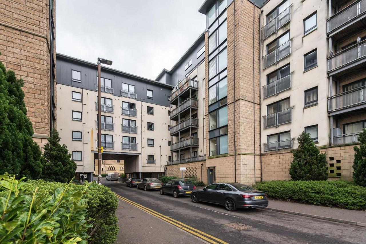 Modern Spacious 3 Bedroom City Centre Apartment - Free Parking - Private Balcony EDI Eksteriør bilde