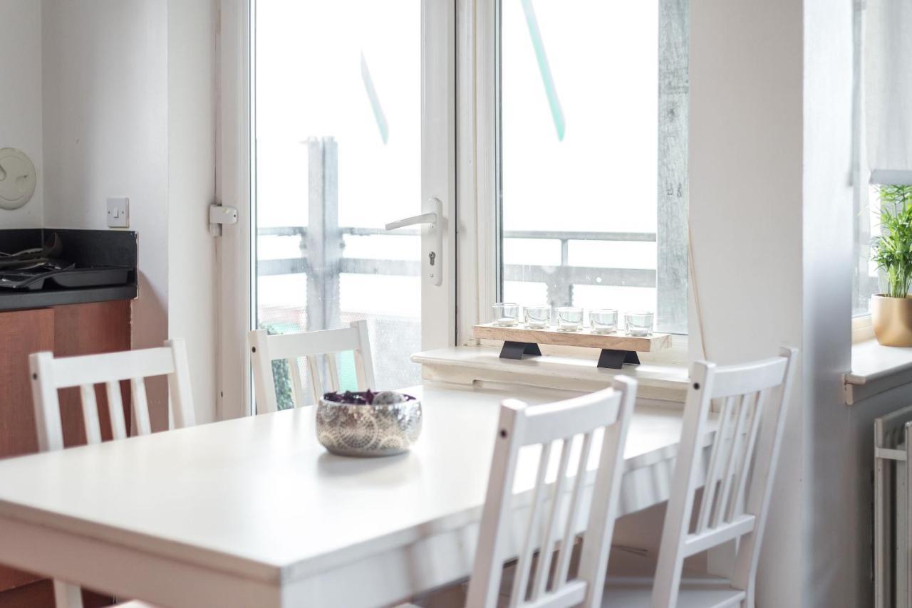 Modern Spacious 3 Bedroom City Centre Apartment - Free Parking - Private Balcony EDI Eksteriør bilde
