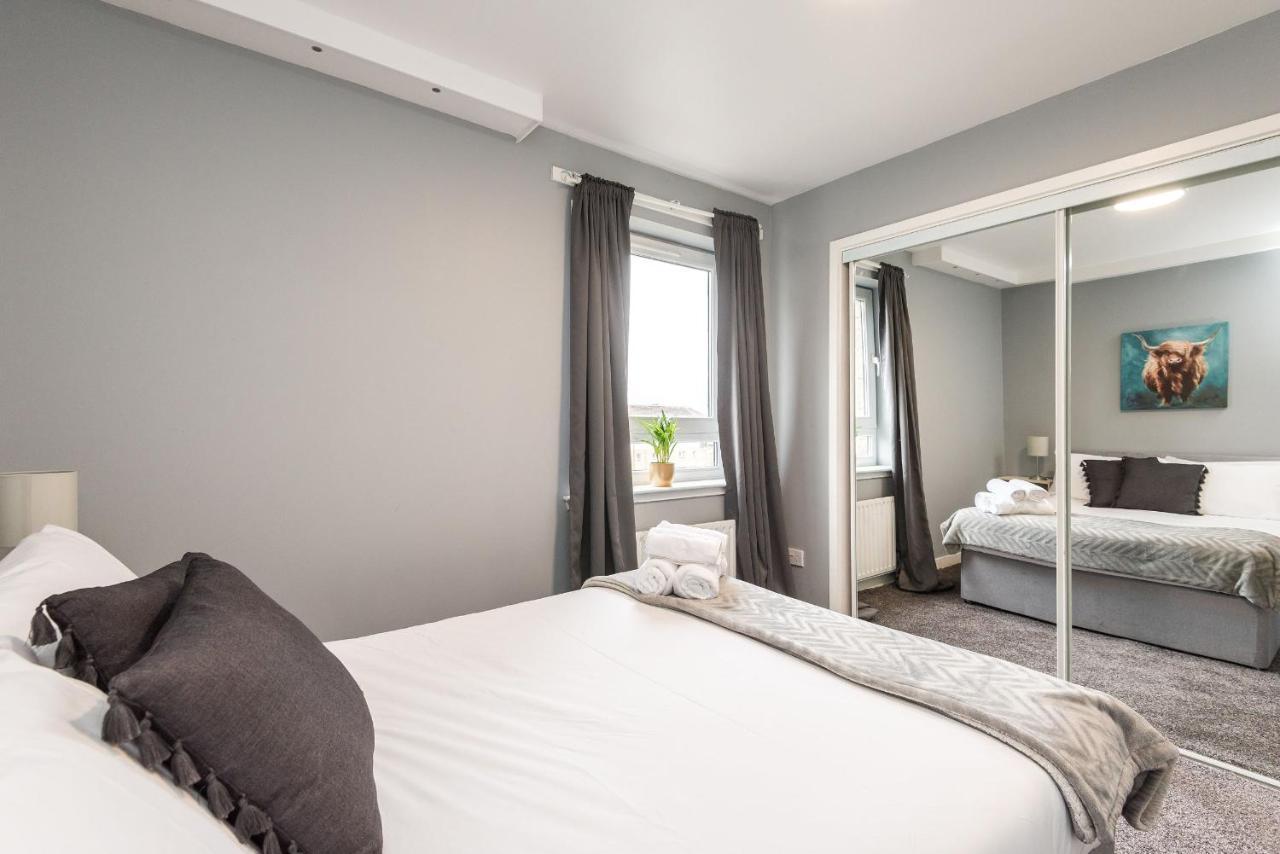 Modern Spacious 3 Bedroom City Centre Apartment - Free Parking - Private Balcony EDI Eksteriør bilde