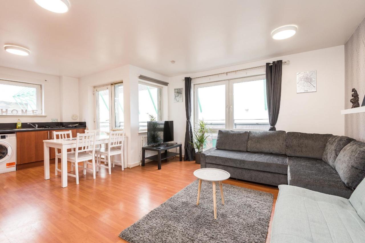 Modern Spacious 3 Bedroom City Centre Apartment - Free Parking - Private Balcony EDI Eksteriør bilde